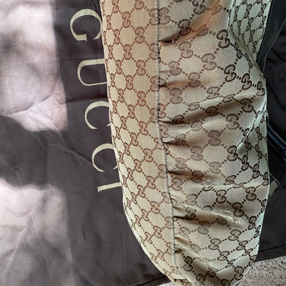 SOLD✋🏻Authentic Vinatge Gucci Monogram Large D Gold Hobo - Picture 8 of 8